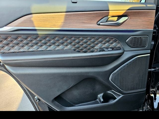 2021 Jeep Grand Cherokee L Summit