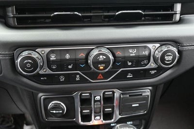 2025 Jeep Gladiator High Tide