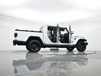 2025 Jeep Gladiator High Tide
