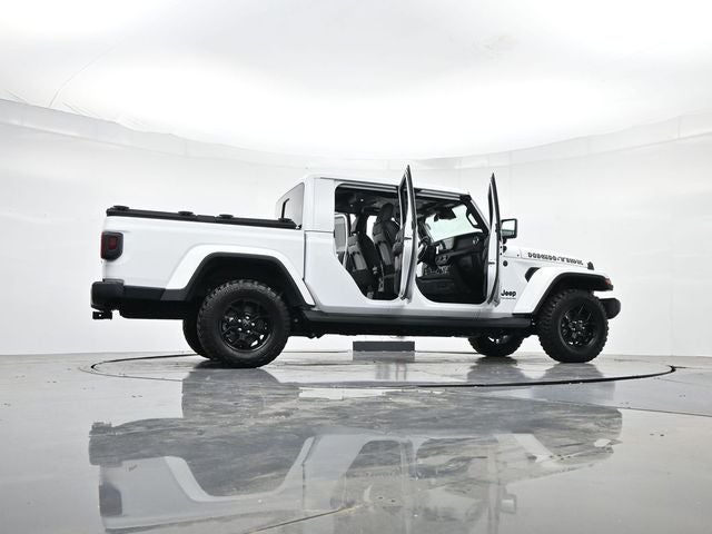 2025 Jeep Gladiator High Tide
