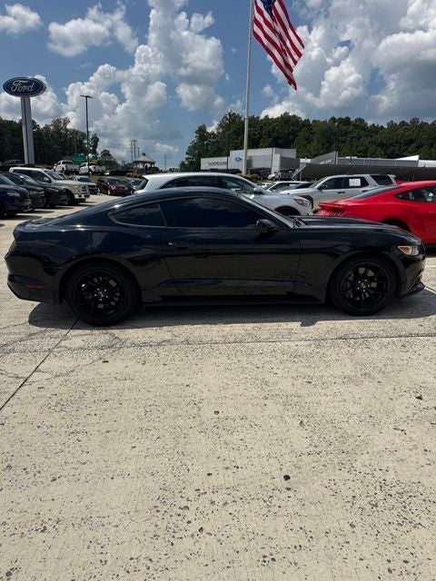 2017 Ford Mustang EcoBoost