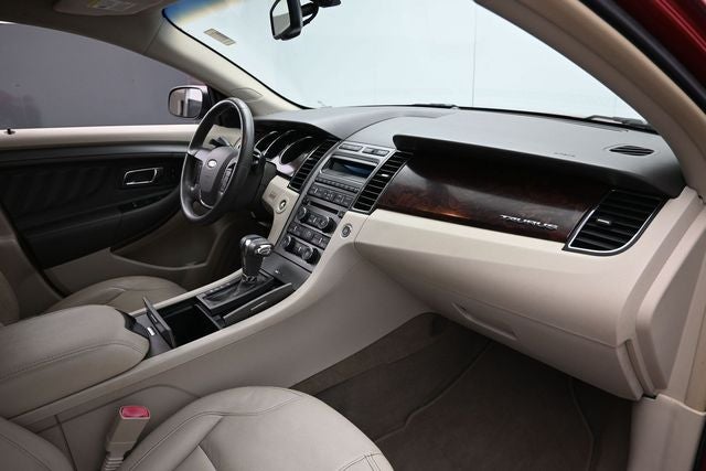 2010 Ford Taurus SEL