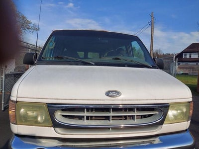2002 Ford E-350SD XL