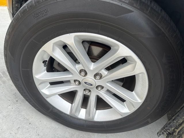 2015 Ford Explorer Base