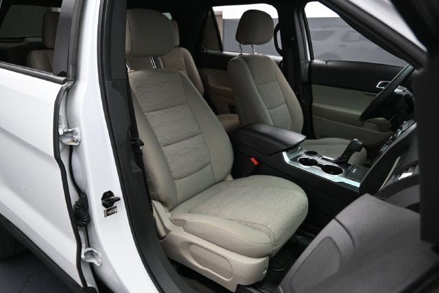 2015 Ford Explorer Base