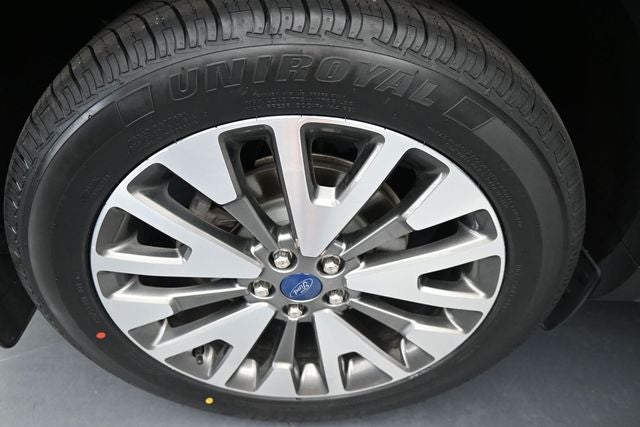 2022 Ford Escape Titanium Panoramic Sunroof Class II Trailer Tow Package