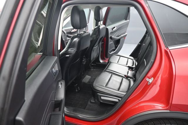 2022 Ford Escape Titanium Panoramic Sunroof Class II Trailer Tow Package