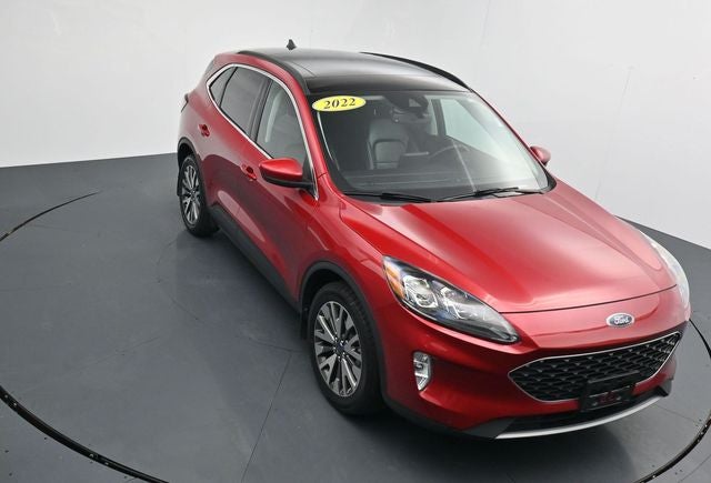 2022 Ford Escape Titanium Panoramic Sunroof Class II Trailer Tow Package