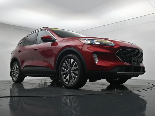 2022 Ford Escape Titanium Panoramic Sunroof Class II Trailer Tow Package