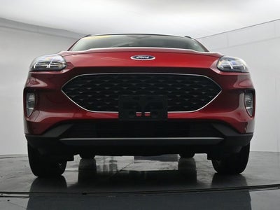 2022 Ford Escape Titanium Panoramic Sunroof Class II Trailer Tow Package
