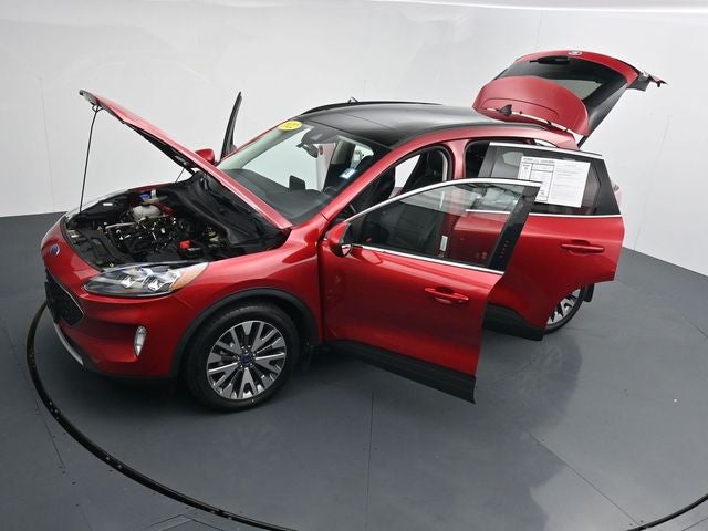 2022 Ford Escape Titanium Panoramic Sunroof Class II Trailer Tow Package