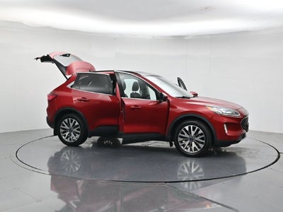 2022 Ford Escape Titanium Panoramic Sunroof Class II Trailer Tow Package