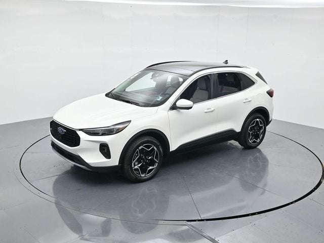 2026 Ford Escape Platinum