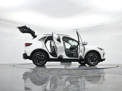 2026 Ford Escape Platinum