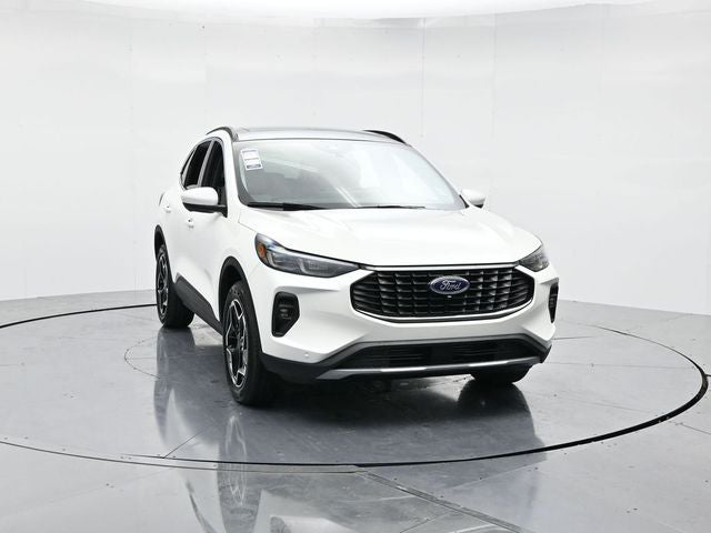 2026 Ford Escape Platinum