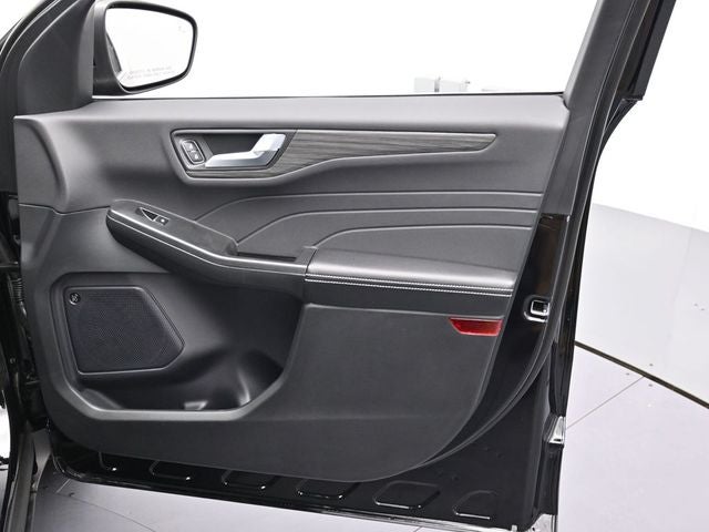 2026 Ford Escape Hybrid Platinum