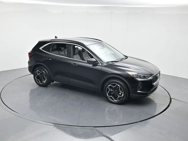 2026 Ford Escape Hybrid Platinum