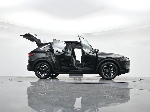 2026 Ford Escape Hybrid Platinum