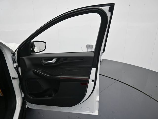 2026 Ford Escape ST-Line Elite