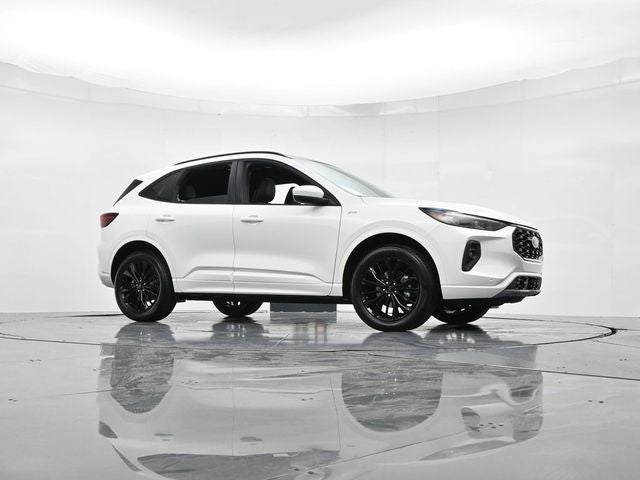 2026 Ford Escape ST-Line Elite