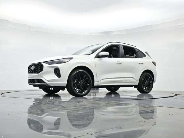 2026 Ford Escape ST-Line Elite