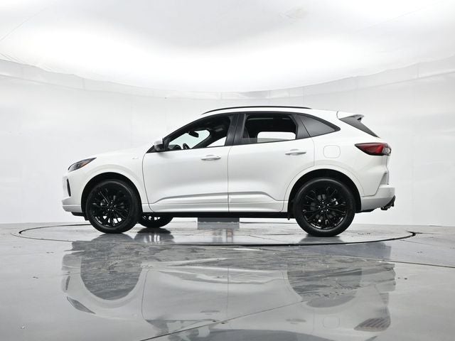 2026 Ford Escape ST-Line Elite