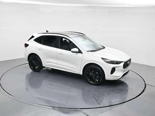 2026 Ford Escape ST-Line Elite