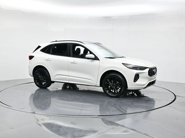 2026 Ford Escape ST-Line Elite