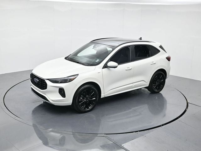 2026 Ford Escape ST-Line Elite