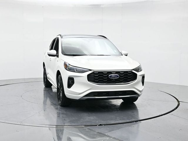 2026 Ford Escape ST-Line Elite