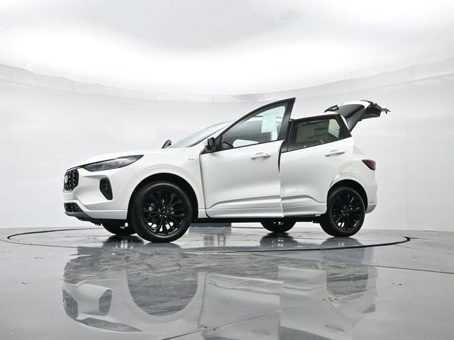 2026 Ford Escape ST-Line Elite