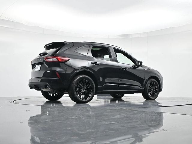 2026 Ford Escape ST-Line Elite