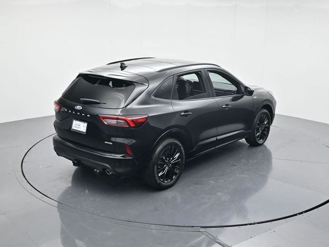 2026 Ford Escape ST-Line Elite