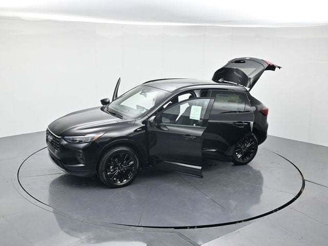 2026 Ford Escape ST-Line Elite