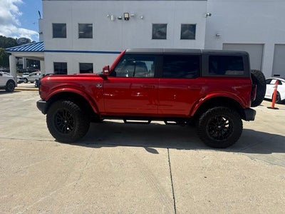 2023 Ford Bronco Base