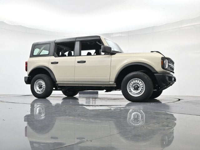 2026 Ford Bronco Base 4DR