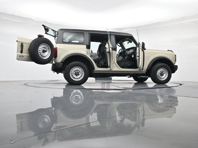 2026 Ford Bronco Base 4DR