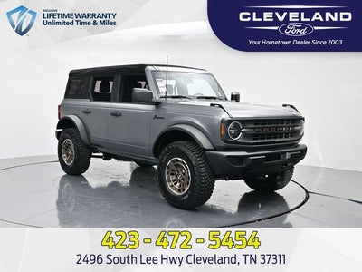 2025 Ford Bronco Base "Sinister Bronze Package"