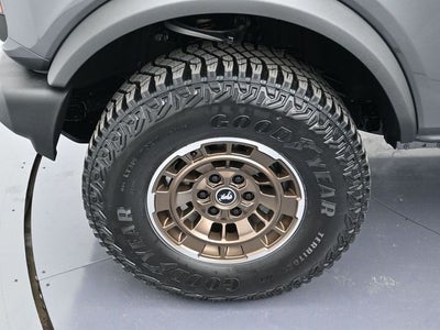 2025 Ford Bronco Base "Sinister Bronze Package"