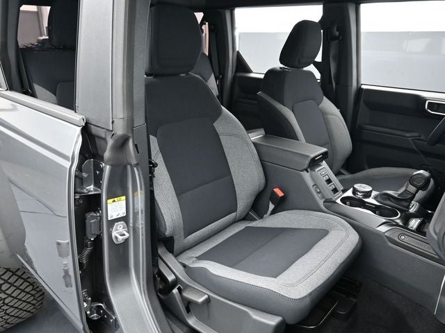 2025 Ford Bronco Base "Sinister Bronze Package"