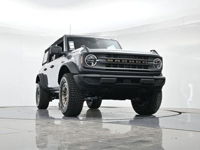 2025 Ford Bronco Base "Sinister Bronze Package"