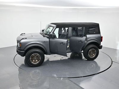 2025 Ford Bronco Base "Sinister Bronze Package"