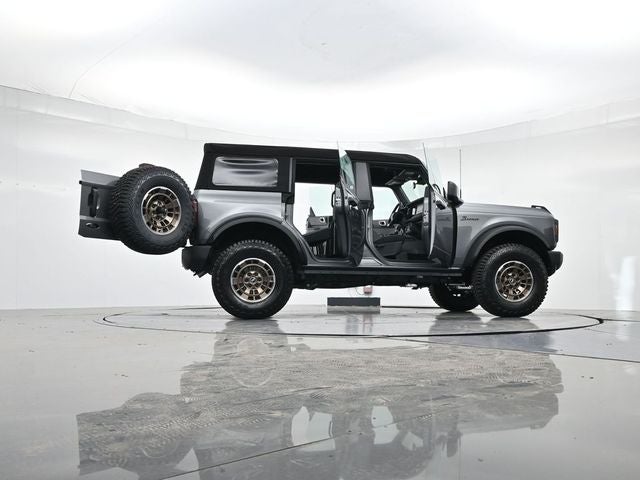 2025 Ford Bronco Base "Sinister Bronze Package"