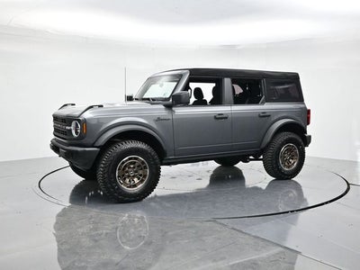 2025 Ford Bronco Base "Sinister Bronze Package"