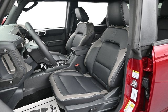 2026 Ford Bronco Outer Banks Lux 4DR