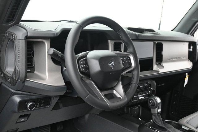 2026 Ford Bronco Outer Banks Lux 4DR