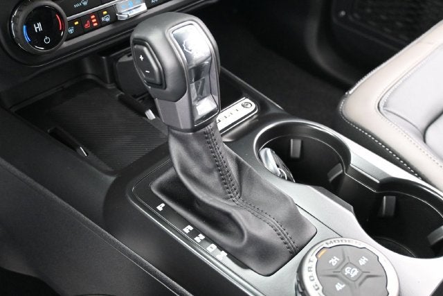 2026 Ford Bronco Outer Banks Lux 4DR