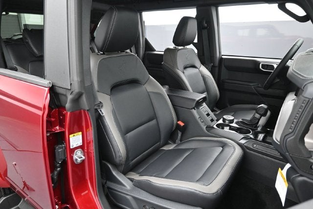 2026 Ford Bronco Outer Banks Lux 4DR