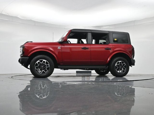 2026 Ford Bronco Outer Banks Lux 4DR