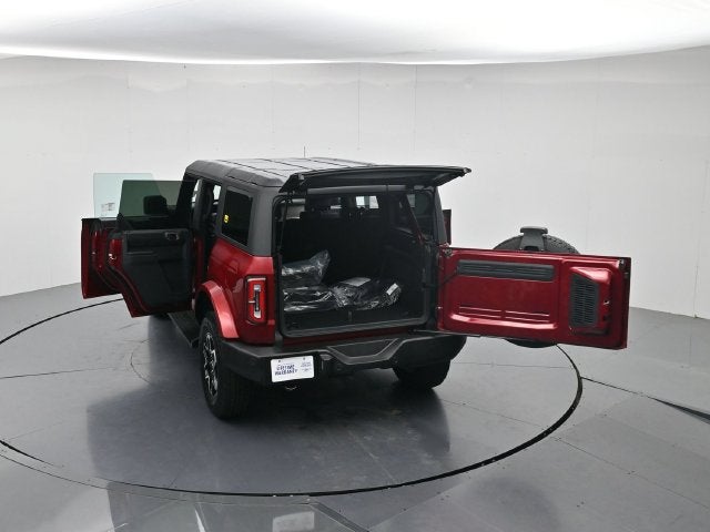 2026 Ford Bronco Outer Banks Lux 4DR